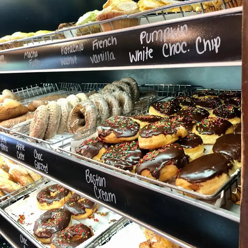 The Hole In One - Donuts - Coffee - Bakery