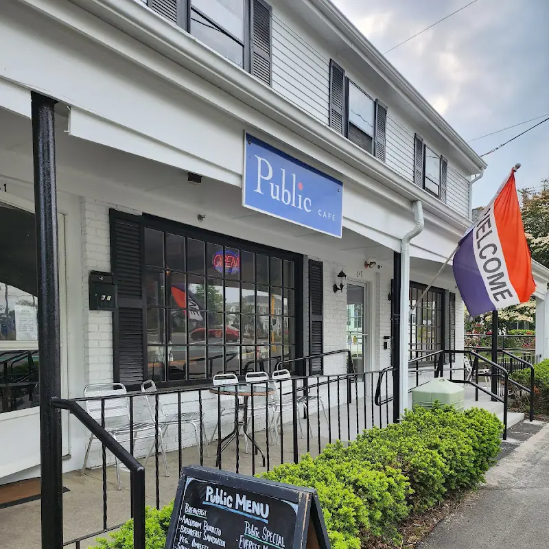 Public Cafe