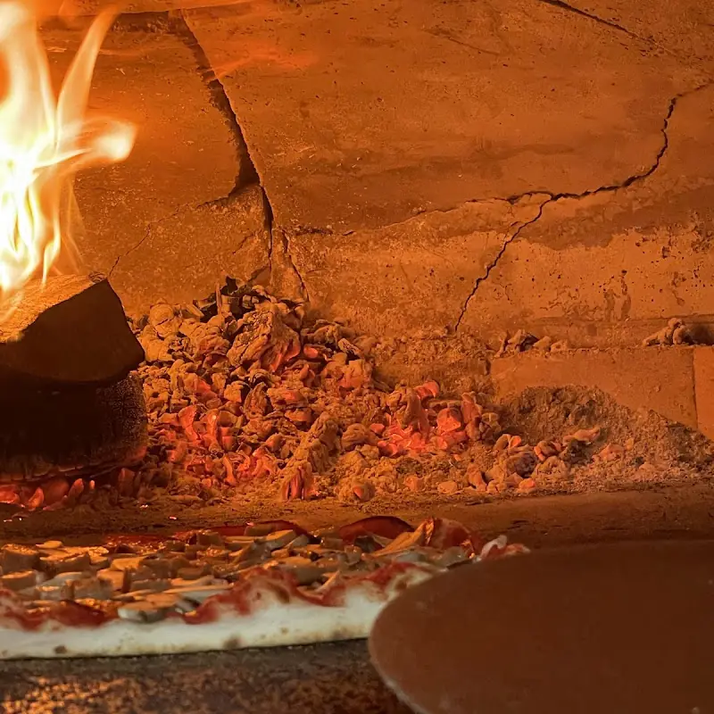 SmokeHouse Pizzeria