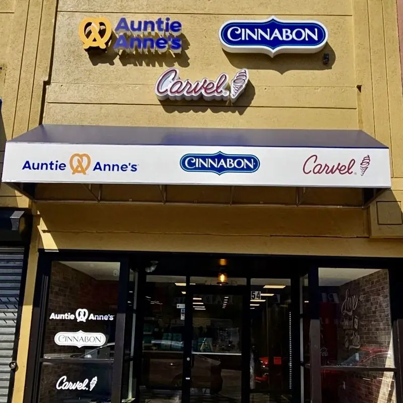 Auntie Anne's/Cinnabon/Carvel