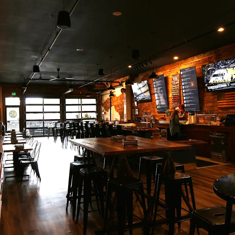 The Pint Station Restaurant & tap room