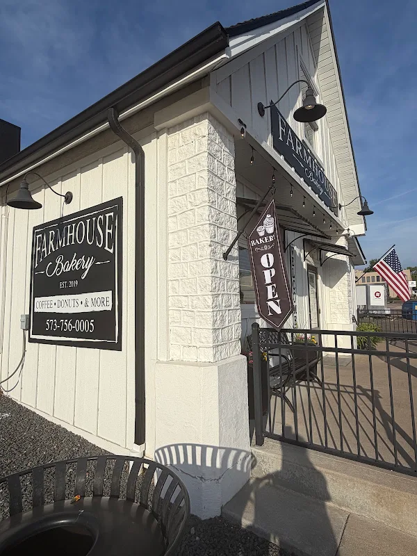 Farmhouse Bakery