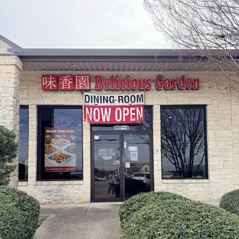 BBQ Pork Lo Mein