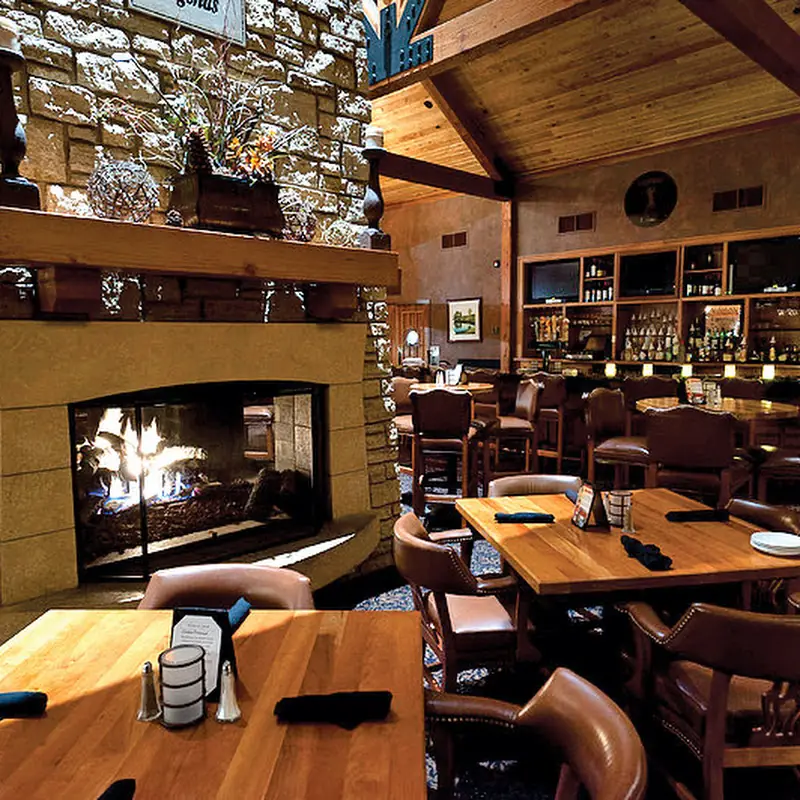 Legends Club Grill