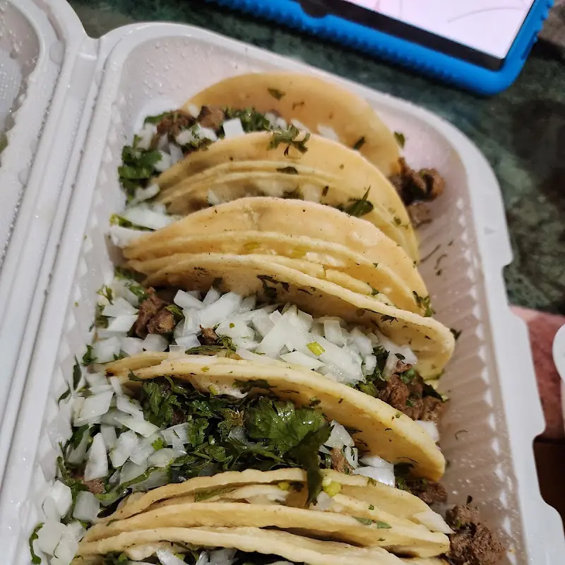 Tacos El Pinguino