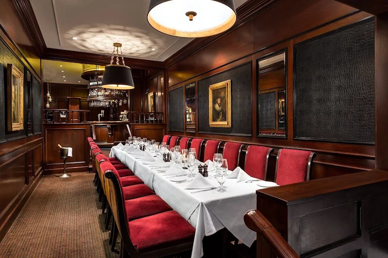 Hy's Steakhouse & Cocktail Bar