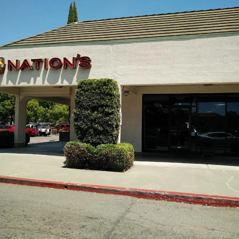 Nation's Giant Hamburgers & Great Pies