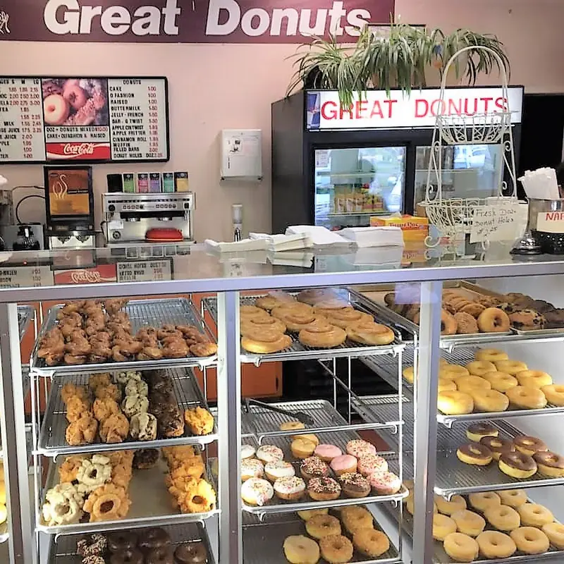 Dainty Donuts