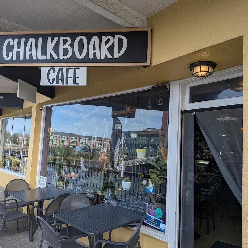 CHALKBOARD Cafe