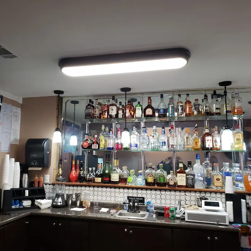 T & L Bar and Grill