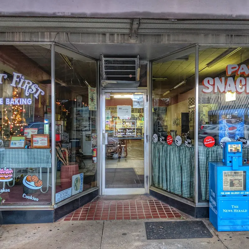 Pat's Snack Bar
