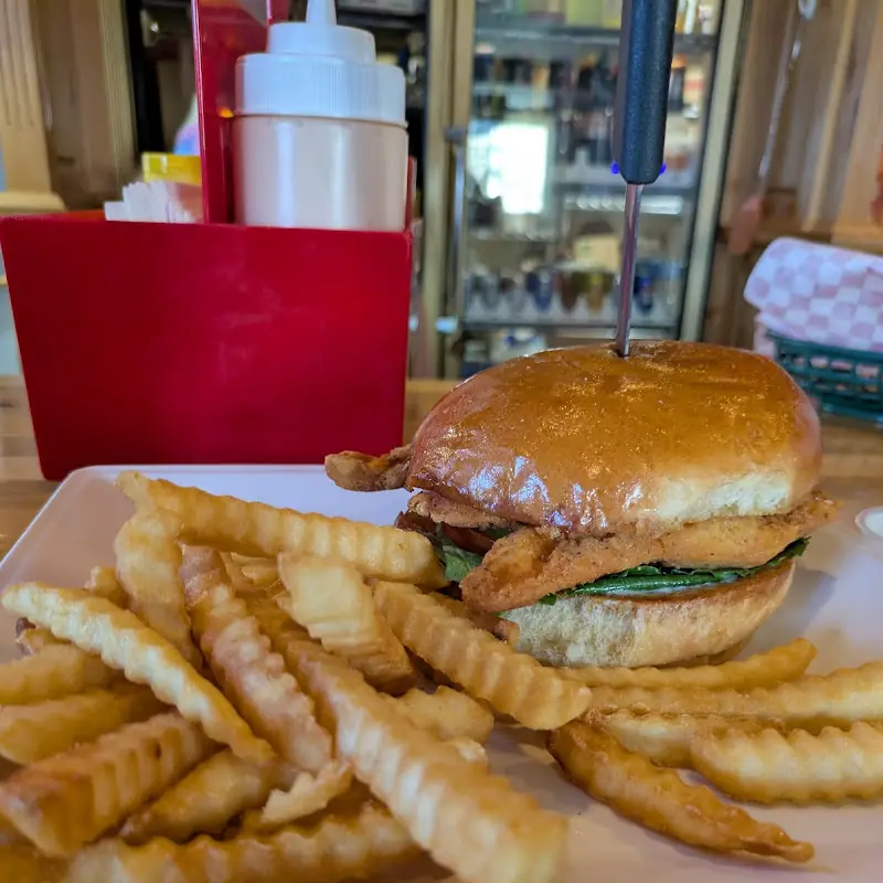 South Hills | Bar & Grill