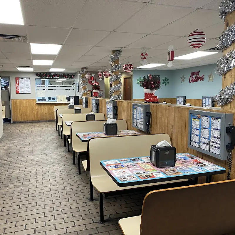 BJ's Burgers & Beverage