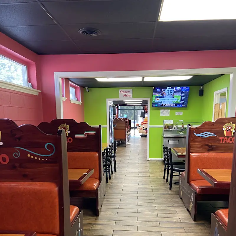 El Taco Tacqueria