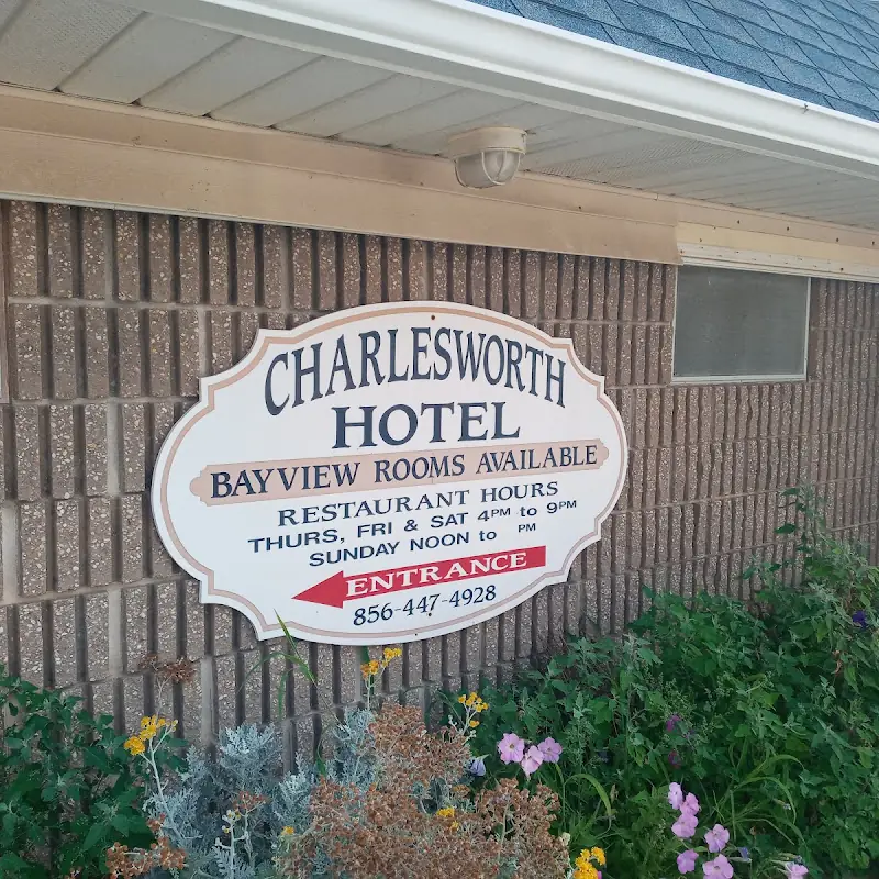 Charlesworth Hotel & Restaurant