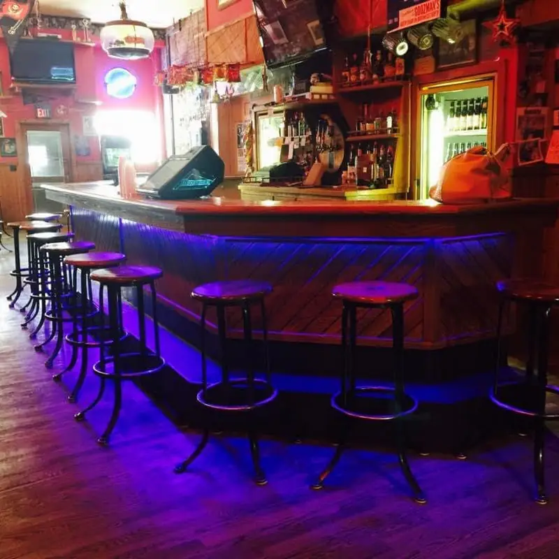 Goozman's Westside Lounge