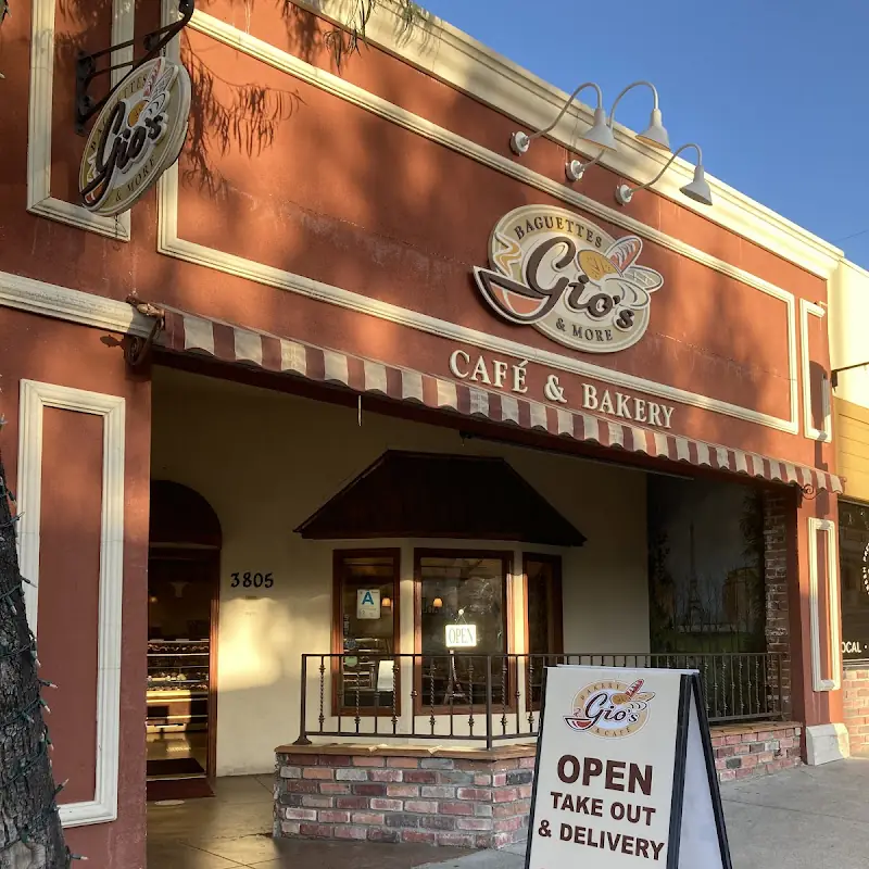 Gio's Bakery & Cafe