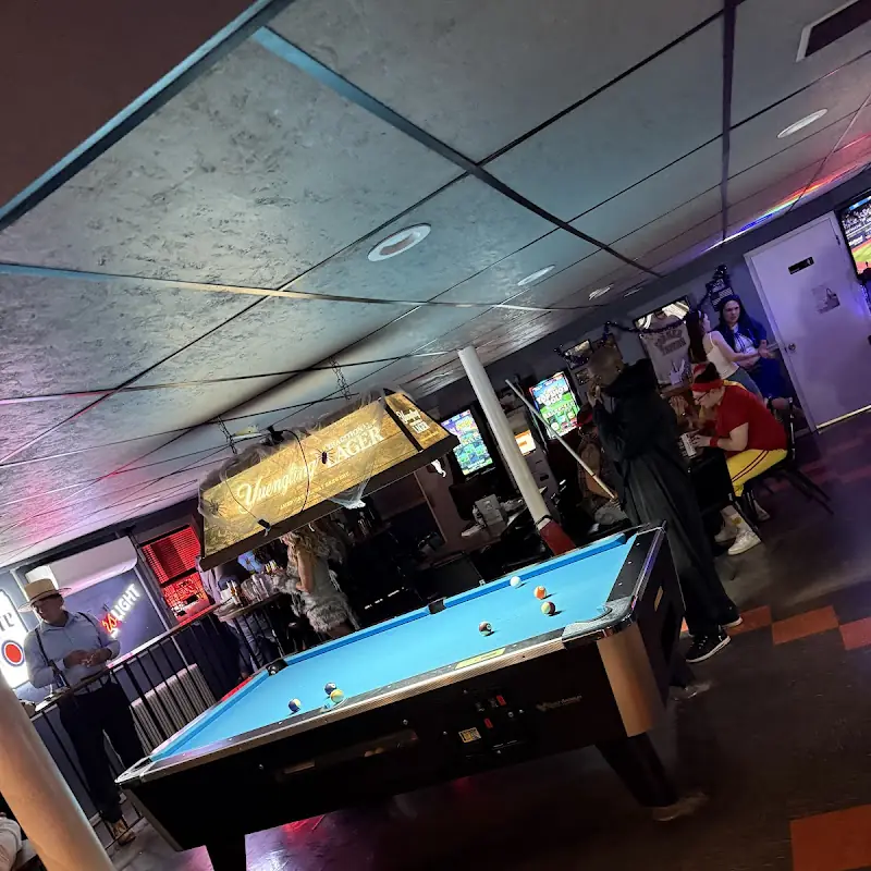 Clayt's Corner Tavern