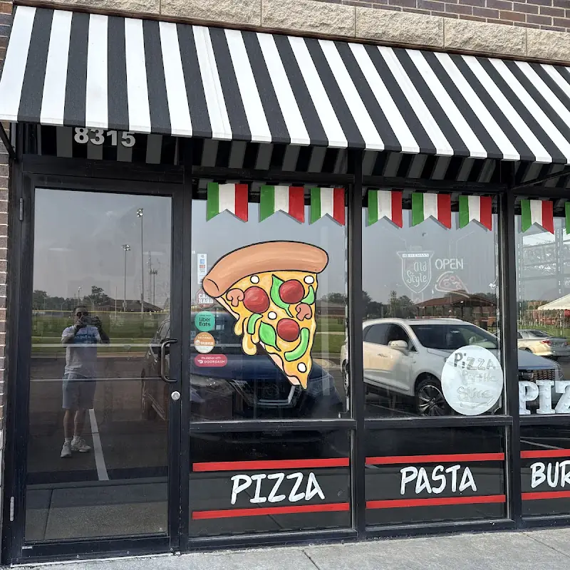 Leona's Pizzeria Lyons