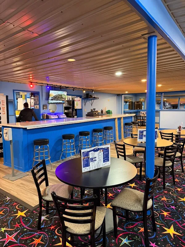 L L's Bar & Grill