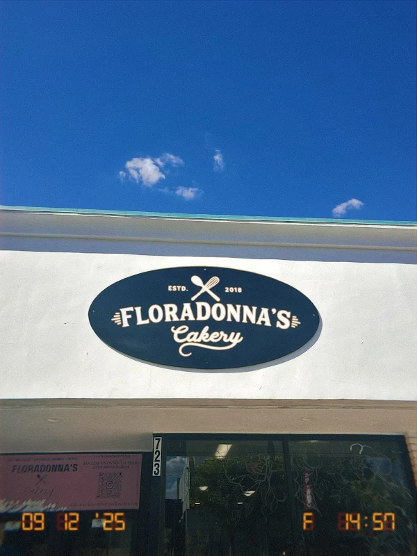 FloraDonna's Cakery