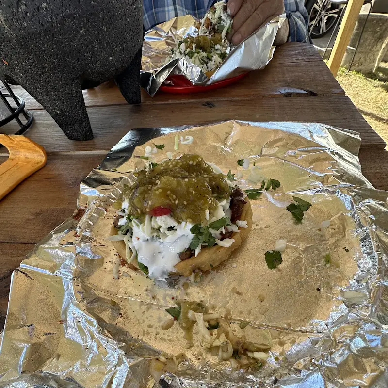 Ari's Tacos