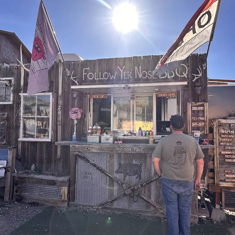 Follow Yer' Nose BBQ Smokewagon
