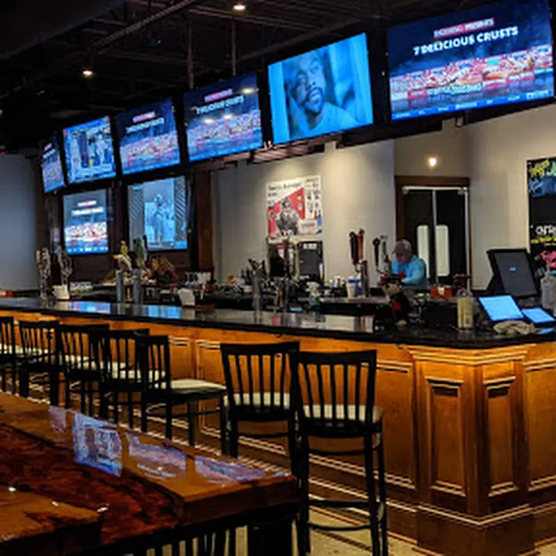 Mazzys Sports Tavern (Milton)