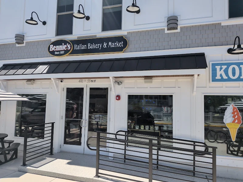 Bennie's Italian Bakery & Market
