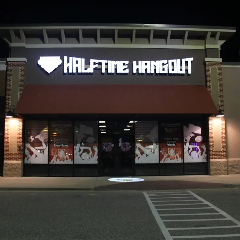 Halftime Hangout Sports Bar
