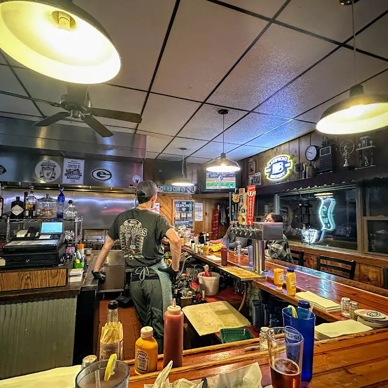 Oakcrest Tavern