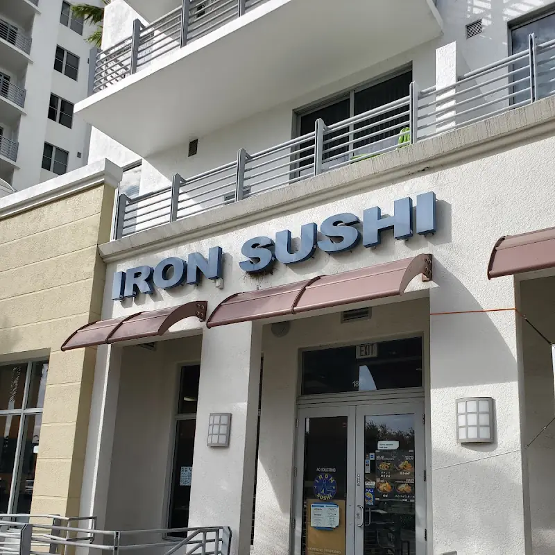 Salmon Roll I/O