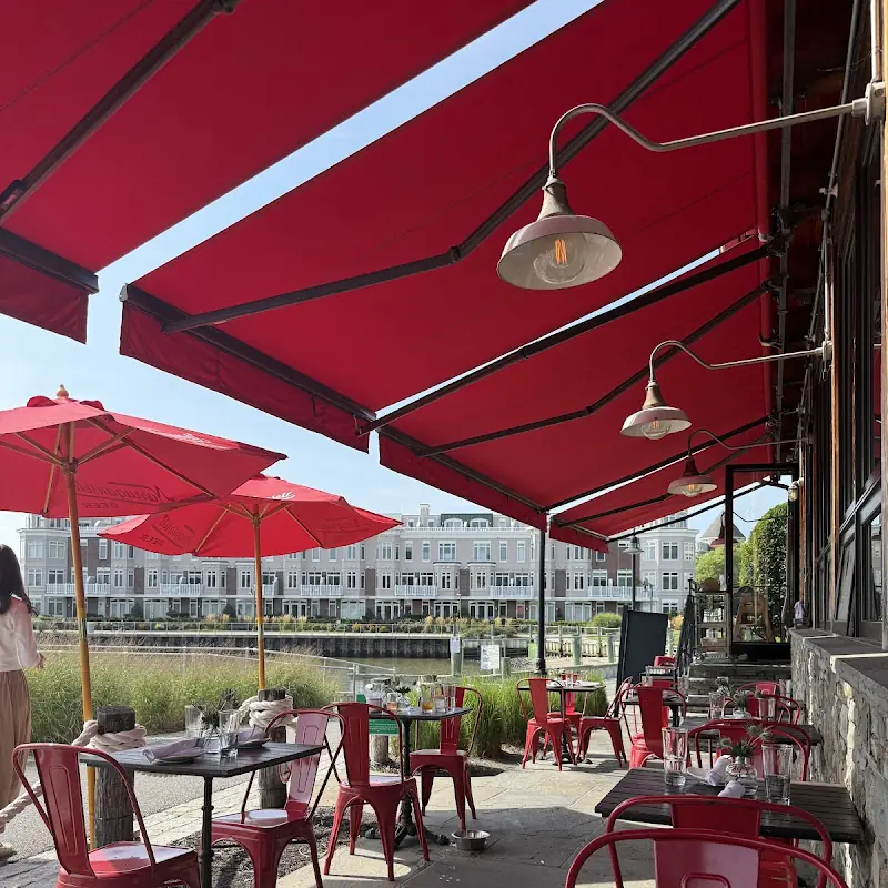 Hudson Farmer & The Fish Restaurant