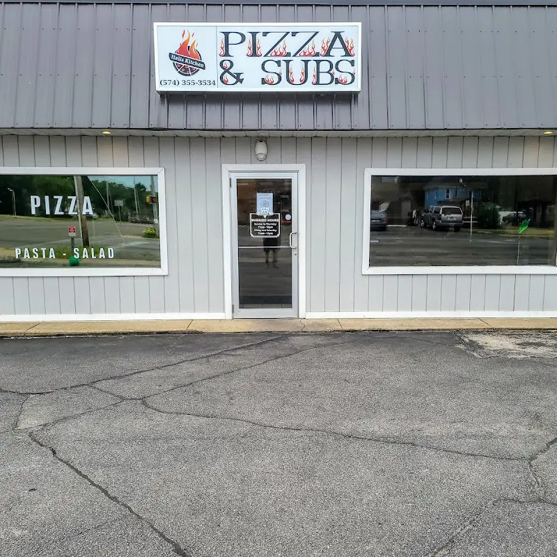Hall's Kitchen Pizza and Subs