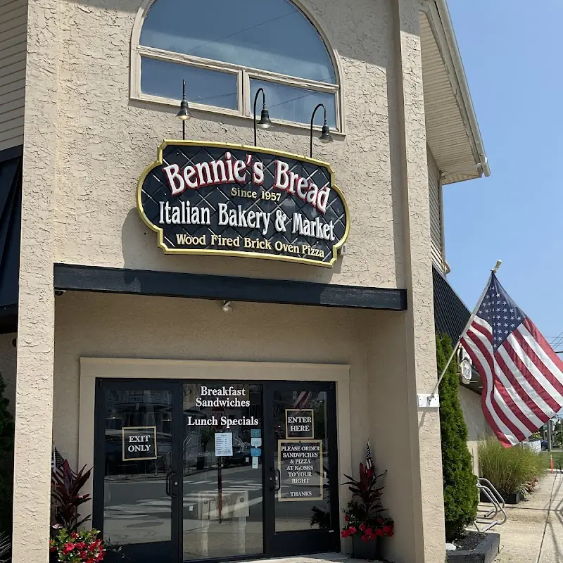 Bennie's Bread & Italian Market