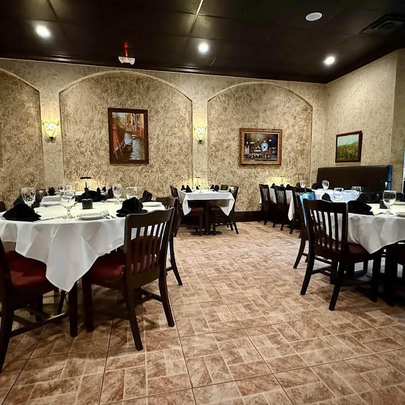 Nona's Italian Grill - The Woodlands