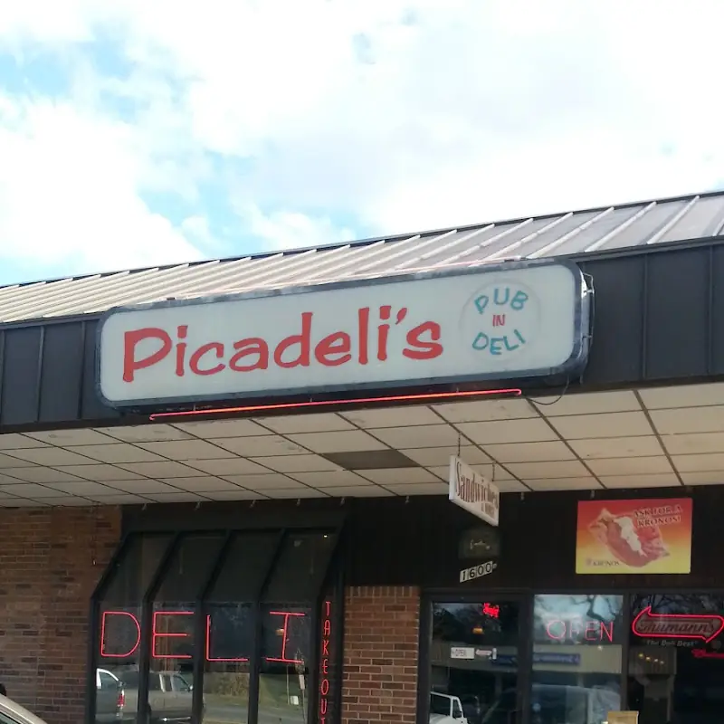 Picadeli's Pub-In-Deli