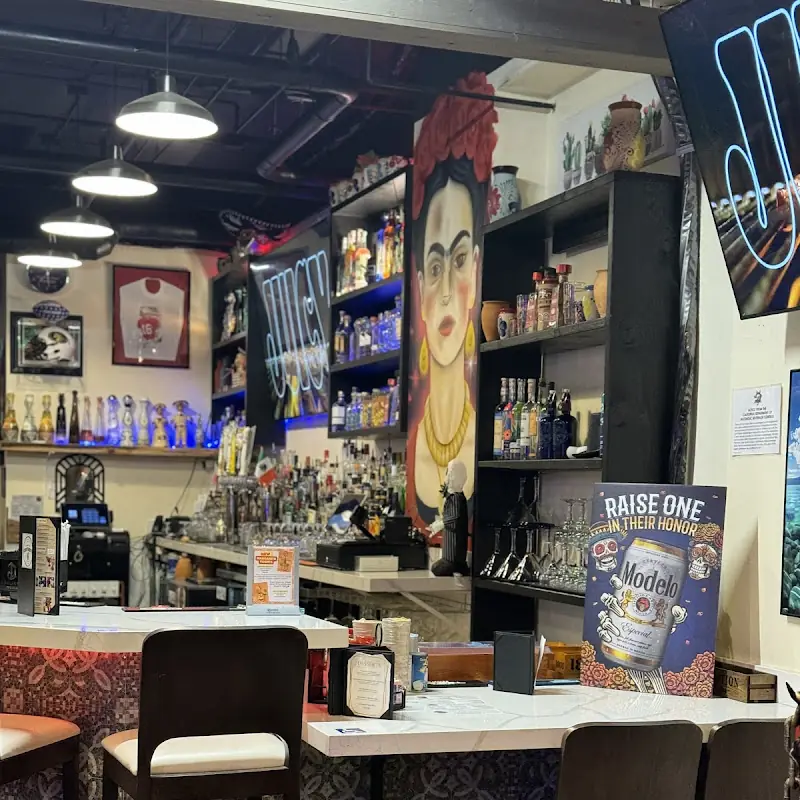 Cantarito Cocina Y Bar