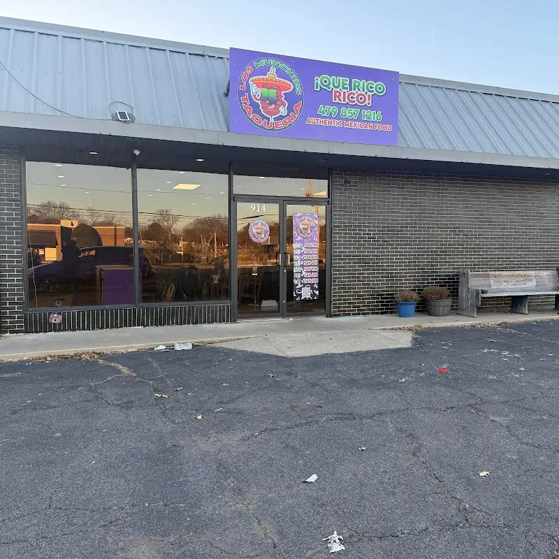 Los Munchies Taqueria (Russellville)