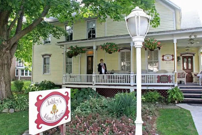 Ashley's Island House