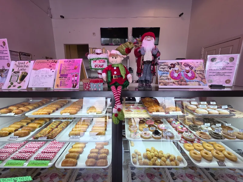 Filled Donut , Boston cream , Bavarian cream , lemon , strawberry,raspberry,chocolate,