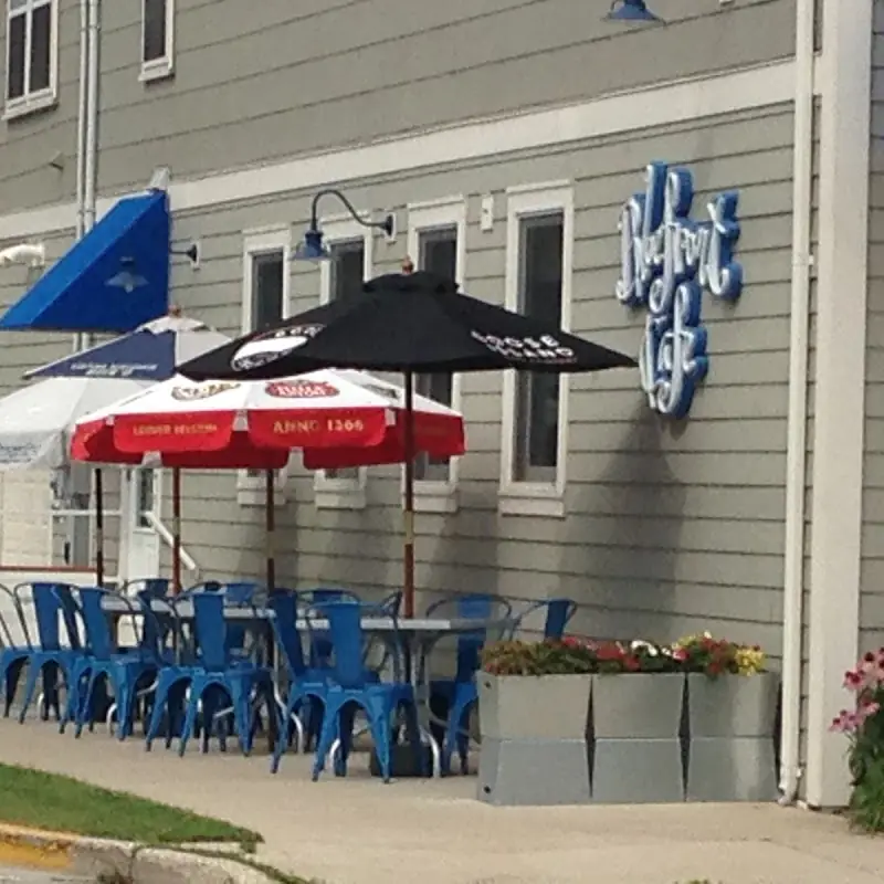 Bluefront Cafe