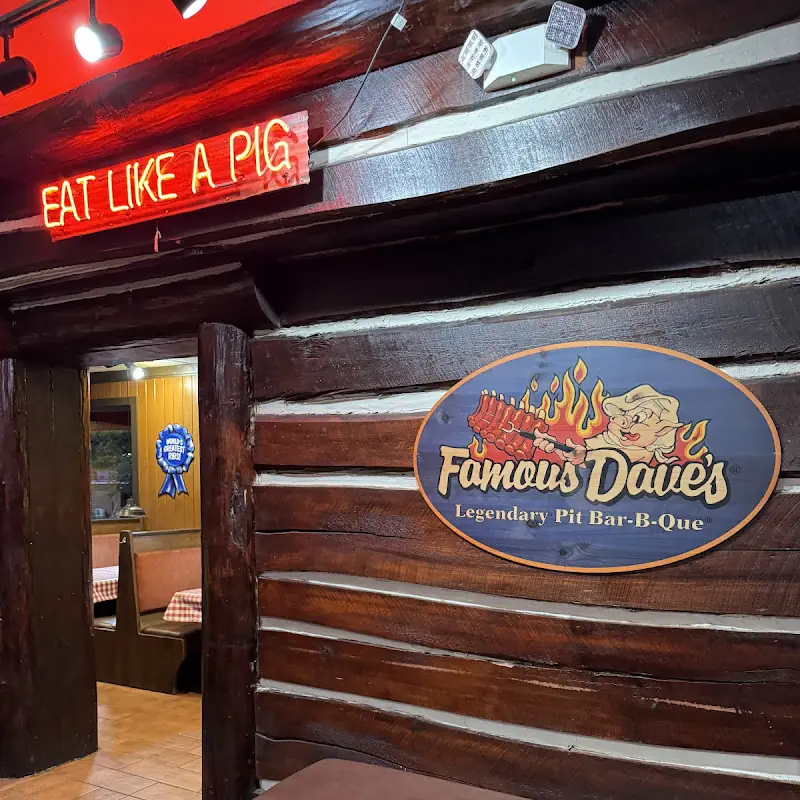 Famous Dave's Bar-B-Que