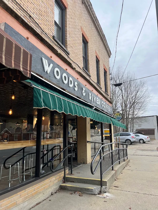 Woods & River Coffee - Southside
