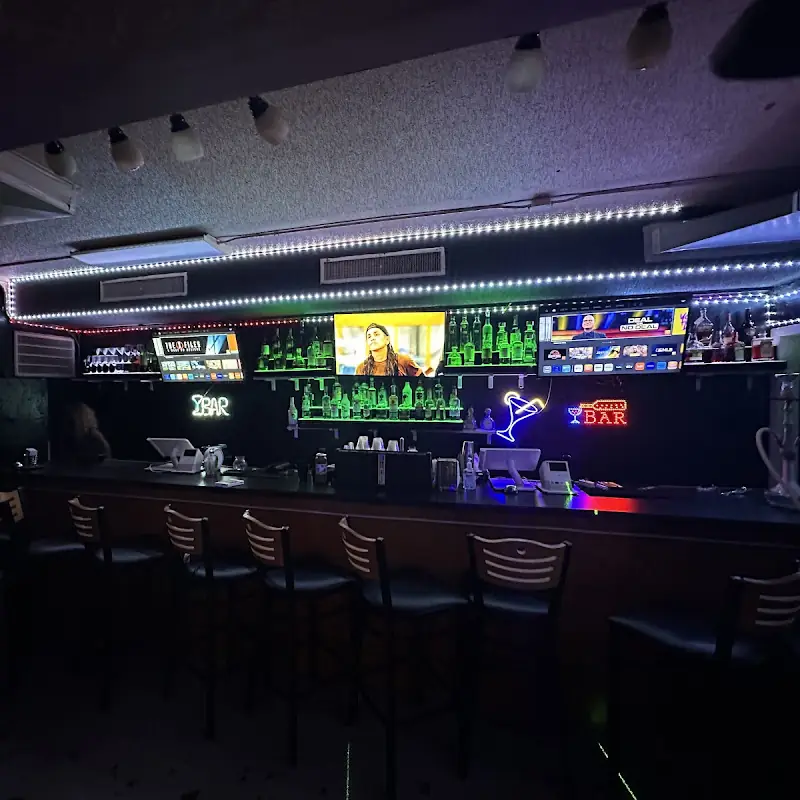 Somie’s Bar & Kitchen