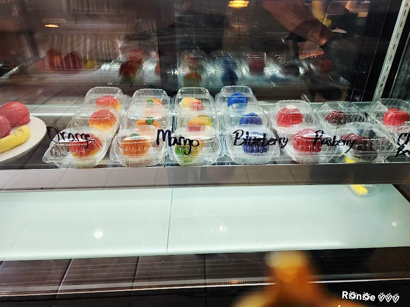 La Crème Cheesecakes
