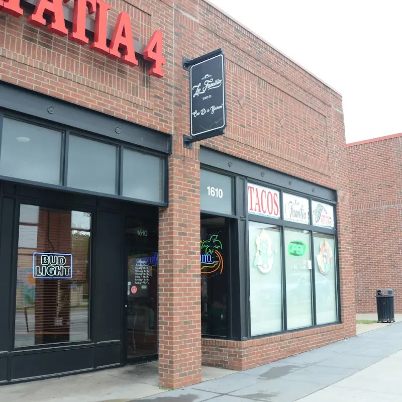 Tacos La Familia