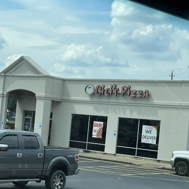 Cicis Pizza