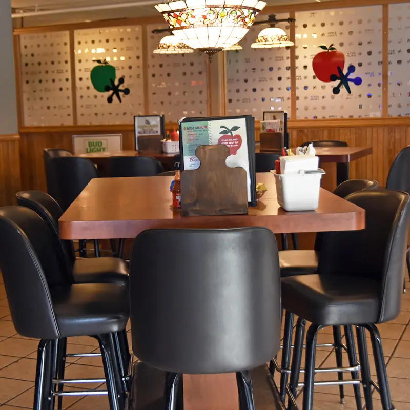 Applejack's Restaurant & Pub
