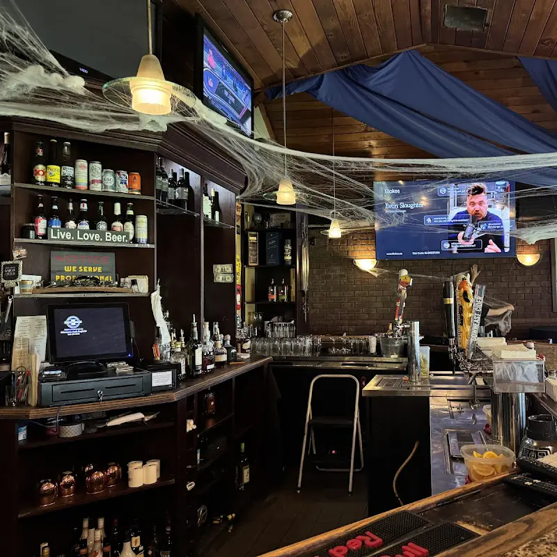 Kahill's Restaurant and pub